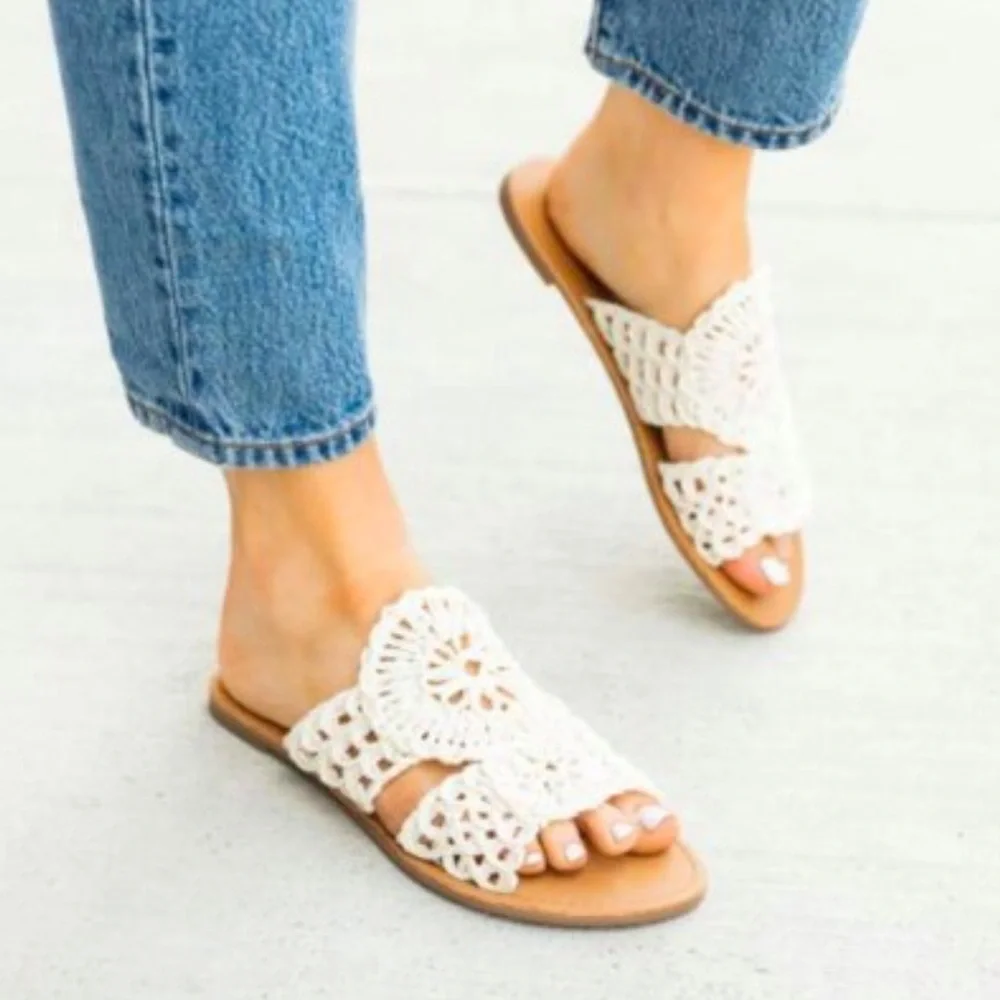 Qupid Athena Off-White Western Trend Crochet Flat Sandal - Picture 3 of 14